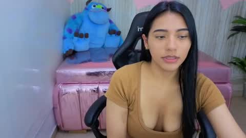 Snapshot of zedin02_a chatting on 04/25/26, 01:41 Zedin online show from 04/25/26, 01:41