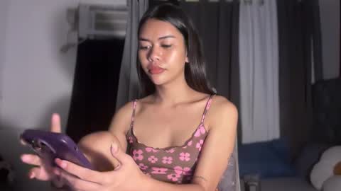 Snapshot of zeethefucker69 chatting on 11/19/25, 06:19 Zo online show from 11/19/25, 06:19