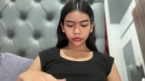 Snapshot of zeethefucker69 chatting on 12/03/25, 02:04 Zo online show from 12/03/25, 02:04