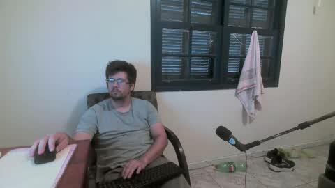 Snapshot of zehdolandia chatting on 03/03/26, 06:58 pervboy online show from 03/03/26, 06:58