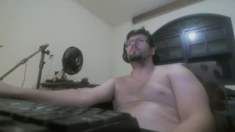 Snapshot of zehdolandia chatting on 04/18/26, 02:59 pervboy online show from 04/18/26, 02:59
