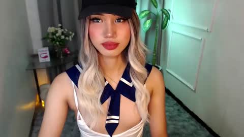 zelainalovetocum online show from 02/19/25, 04:11