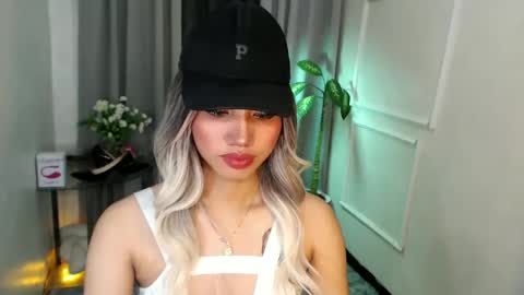 zelainalovetocum online show from 03/03/25, 05:50