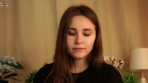 Emilia online show from 10/04/25, 01:03