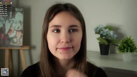 Emilia online show from 10/07/25, 01:14