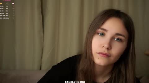 Emilia online show from 10/16/25, 01:06