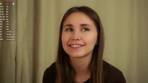 Snapshot of zeldaes chatting on 11/03/25, 01:08 Emilia online show from 11/03/25, 01:08