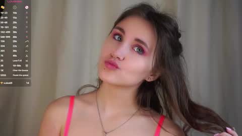 Snapshot of zeldaes chatting on 11/22/25, 01:26 Emilia online show from 11/22/25, 01:26