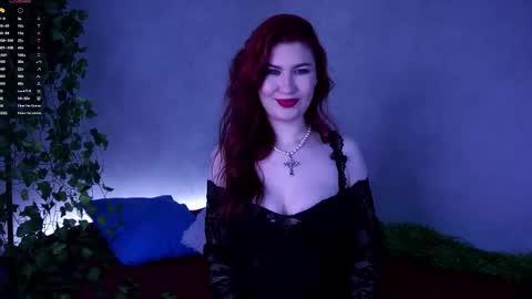 Snapshot of zeldaes chatting on 05/10/26, 12:43 Emilia online show from 05/10/26, 12:43