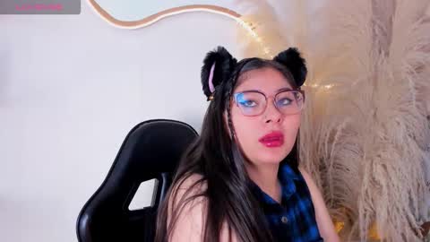 Snapshot of zelenejones chatting on 10/08/25, 11:30 Zelene   online show from 10/08/25, 11:30