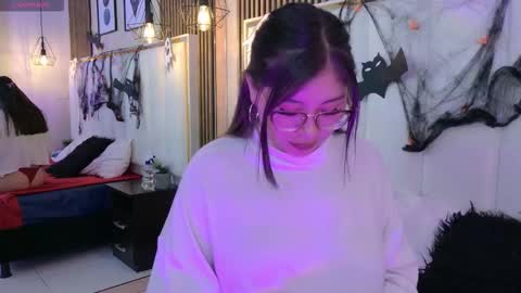 Snapshot of zelenejones chatting on 10/27/25, 11:14 Zelene   online show from 10/27/25, 11:14