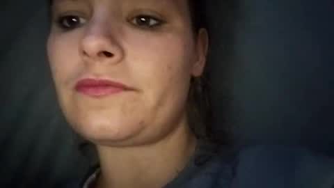 Snapshot of zellelajay2009 chatting on 12/21/25, 08:43 KENDAL Kaylee online show from 12/21/25, 08:43