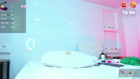 Snapshot of zenda_evans chatting on 01/09/25, 10:52 Zenda Evans online show from 01/09/25, 10:52