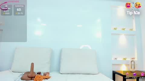 Snapshot of zenda_evans chatting on 01/28/25, 04:08 Zenda Evans online show from 01/28/25, 04:08