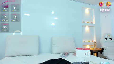 Snapshot of zenda_evans chatting on 02/07/25, 03:55 Zenda Evans online show from 02/07/25, 03:55