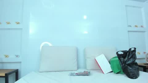 Snapshot of zenda_evans chatting on 02/08/25, 09:56 Zenda Evans online show from 02/08/25, 09:56