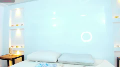 Snapshot of zenda_evans chatting on 02/13/25, 09:41 Zenda Evans online show from 02/13/25, 09:41