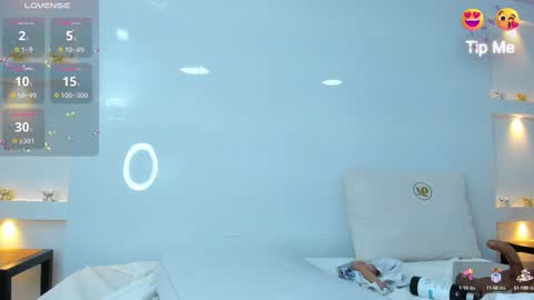 Snapshot of zenda_evans chatting on 03/03/25, 09:55 Zenda Evans online show from 03/03/25, 09:55