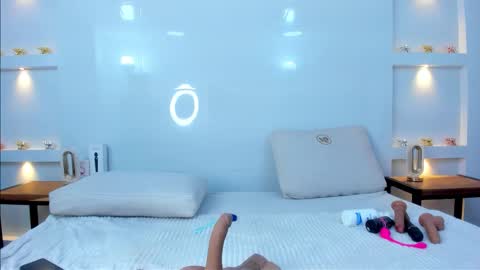 Snapshot of zenda_evans chatting on 09/30/25, 04:28 Zenda Evans online show from 09/30/25, 04:28