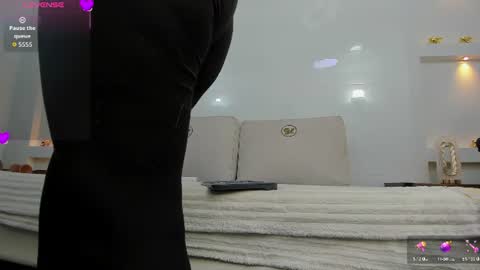 Snapshot of zenda_evans chatting on 06/29/26, 03:57 Zenda Evans online show from 06/29/26, 03:57