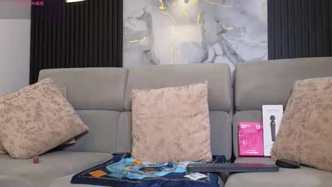 zendaya online show from 01/13/26, 12:43