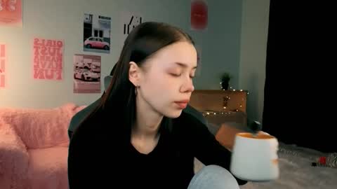 Lara online show from 02/26/26, 07:35