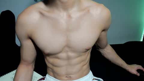 Snapshot of zenhzu chatting on 02/05/26, 04:22 zenzhu online show from 02/05/26, 04:22