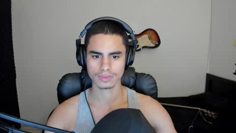 Snapshot of zenhzu chatting on 02/09/26, 02:54 zenzhu online show from 02/09/26, 02:54