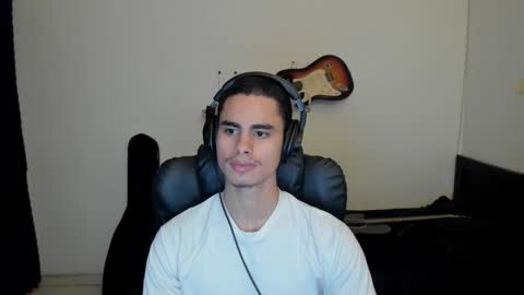 Snapshot of zenhzu chatting on 02/13/26, 02:07 zenzhu online show from 02/13/26, 02:07