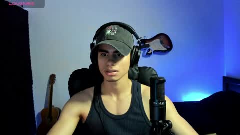 Snapshot of zenhzu chatting on 03/13/26, 01:18 zenzhu online show from 03/13/26, 01:18