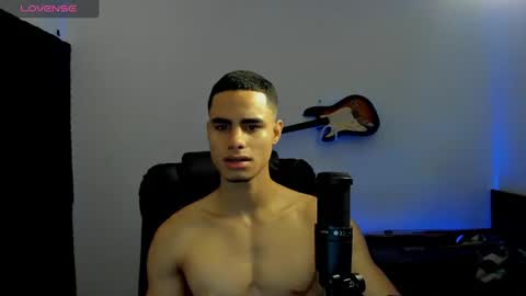 Snapshot of zenhzu chatting on 03/17/26, 03:37 zenzhu online show from 03/17/26, 03:37