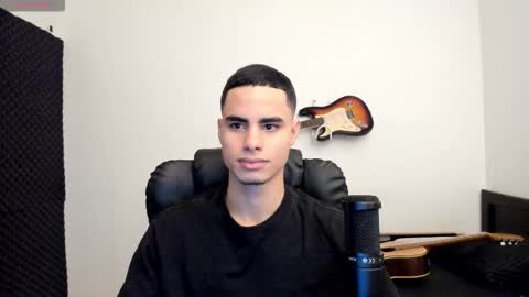 Snapshot of zenhzu chatting on 03/18/26, 04:32 zenzhu online show from 03/18/26, 04:32