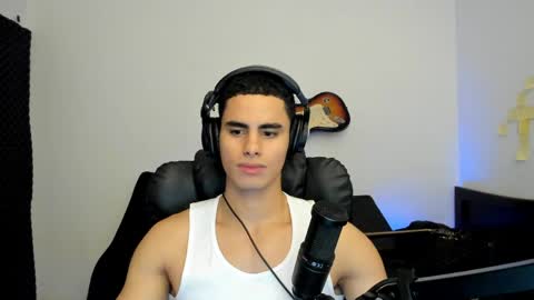 Snapshot of zenhzu chatting on 04/10/26, 10:03 zenzhu online show from 04/10/26, 10:03