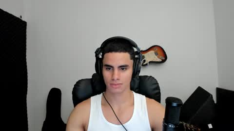 Snapshot of zenhzu chatting on 04/12/26, 11:21 zenzhu online show from 04/12/26, 11:21