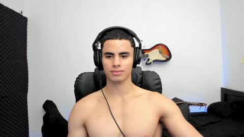 Snapshot of zenhzu chatting on 04/15/26, 05:14 zenzhu online show from 04/15/26, 05:14