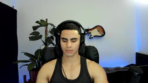 Snapshot of zenhzu chatting on 04/17/26, 12:02 zenzhu online show from 04/17/26, 12:02