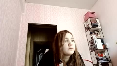 zeniabrossoit online show from 03/29/26, 06:13