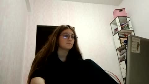 Snapshot of zeniabrossoit chatting on 05/08/26, 02:33 zeniabrossoit online show from 05/08/26, 02:33