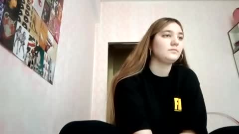 Snapshot of zeniabrossoit chatting on 05/11/26, 09:15 zeniabrossoit online show from 05/11/26, 09:15