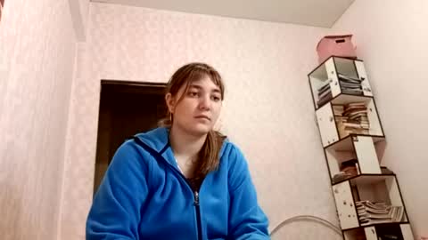 Snapshot of zeniabrossoit chatting on 05/18/26, 02:56 zeniabrossoit online show from 05/18/26, 02:56