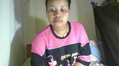 Snapshot of zenicee chatting on 12/15/25, 03:38 zenicee online show from 12/15/25, 03:38