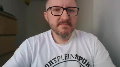Snapshot of zenlem chatting on 05/02/26, 01:16 zenlem online show from 05/02/26, 01:16