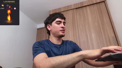 Zenn online show from 12/05/24, 03:39