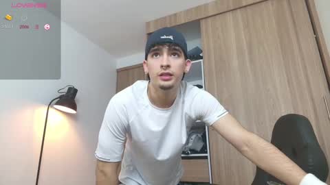 Zenn online show from 02/15/25, 02:33