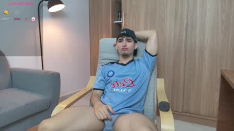 Zenn online show from 02/19/25, 12:44