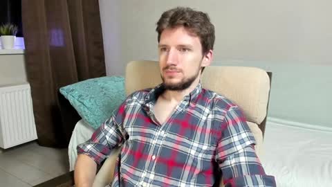 Snapshot of zepanl chatting on 12/15/24, 02:41 Andrew online show from 12/15/24, 02:41