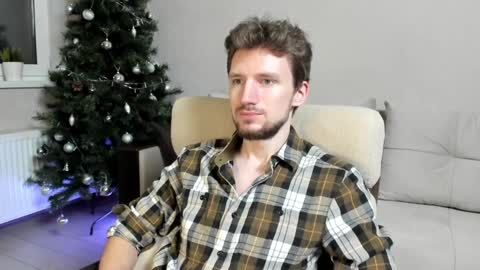 Snapshot of zepanl chatting on 12/21/24, 12:31 Andrew online show from 12/21/24, 12:31