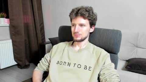 Snapshot of zepanl chatting on 01/14/25, 08:37 Andrew online show from 01/14/25, 08:37