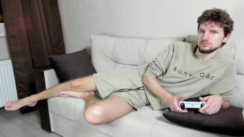 Snapshot of zepanl chatting on 01/21/25, 09:57 Andrew online show from 01/21/25, 09:57