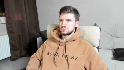 Snapshot of zepanl chatting on 02/22/25, 07:03 Andrew online show from 02/22/25, 07:03